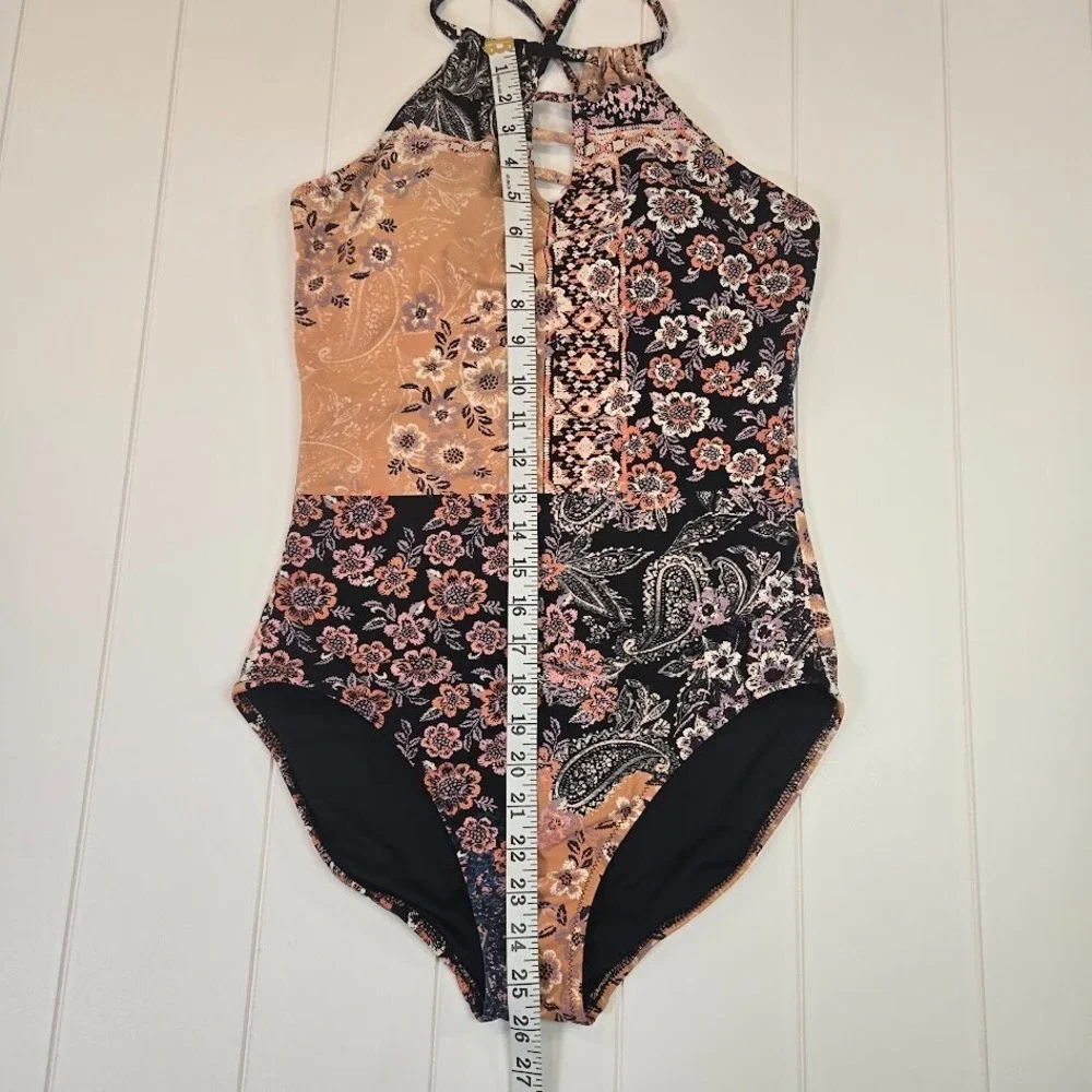 Garnet Hill Signature‎ High-Neck Lattice One-Piece Swimsuit Size 8 Patchwork